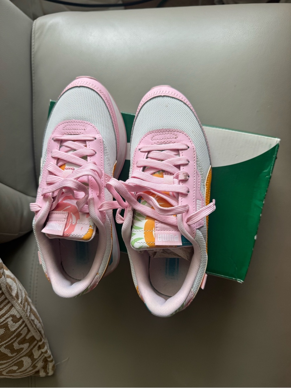 PUMA Future Rider Flower Aura JR Sneakers – Pink/Orange – Size 6C – With Box